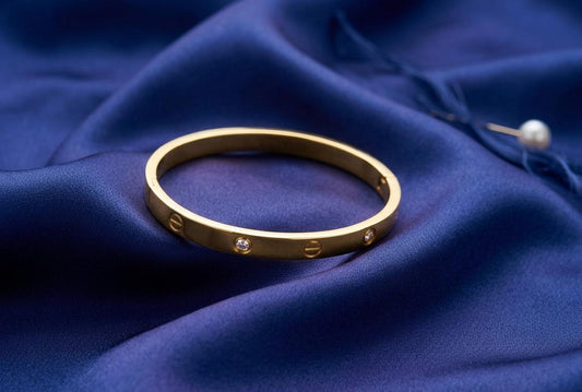 Stainless steel gold handcuff