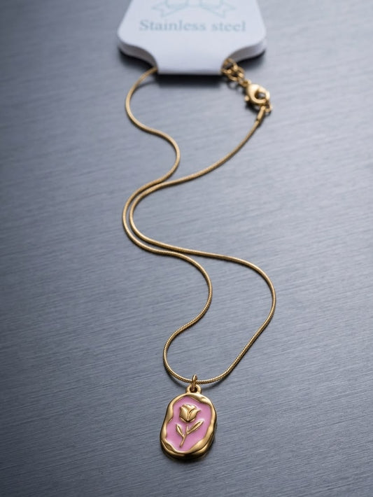 Stainless steel vintage style pendant