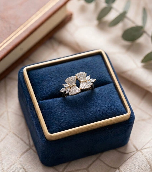 Silver bow ring