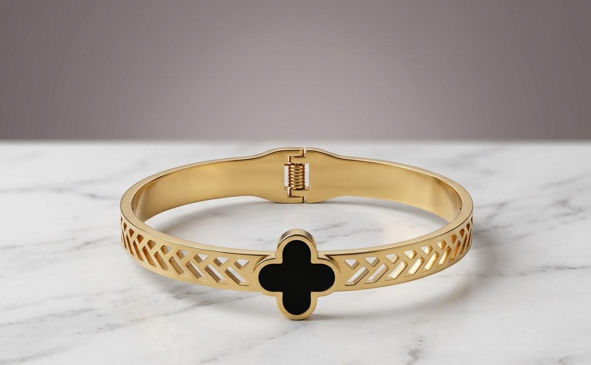 Stainless steel gold clover handcuff