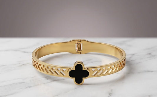 Stainless steel gold clover handcuff