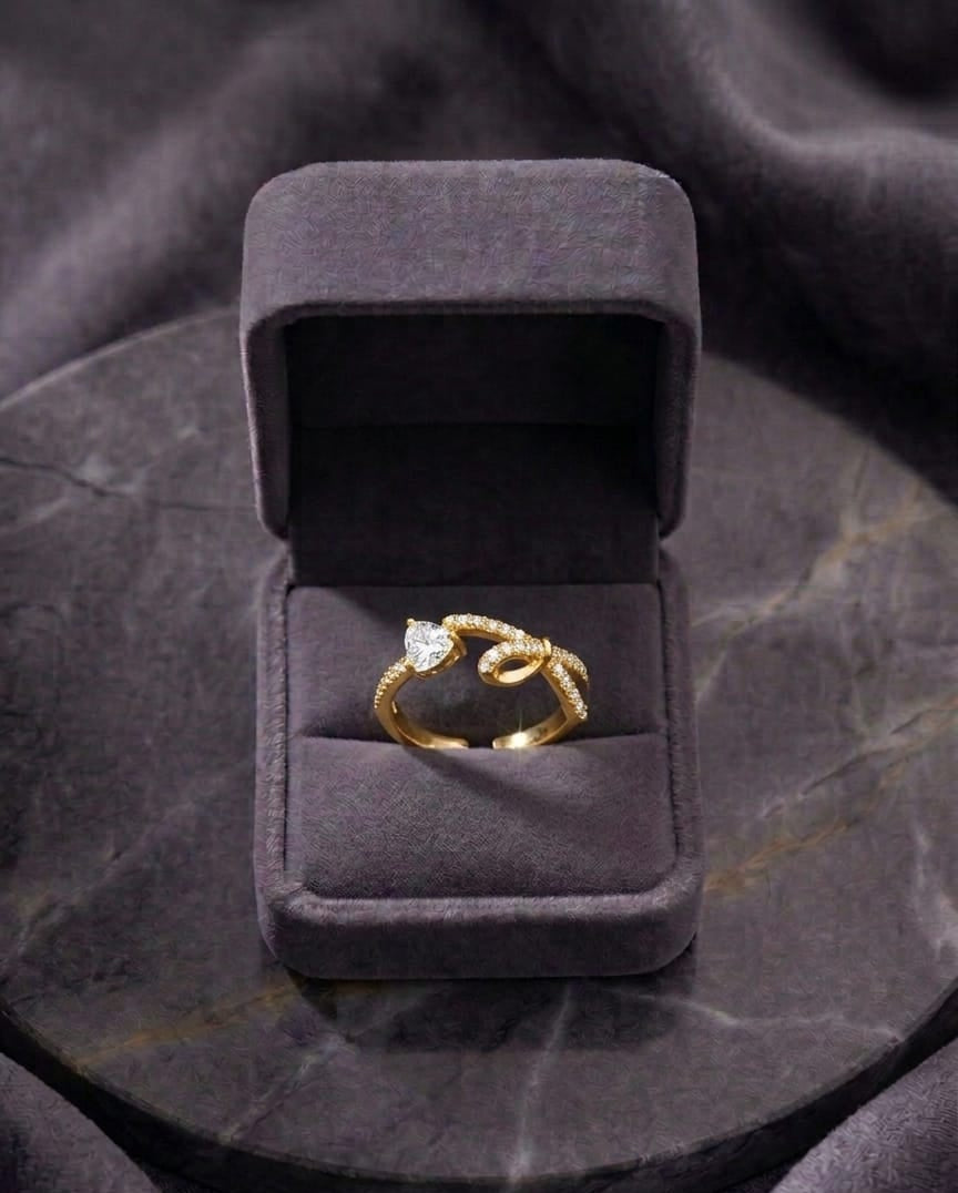 Heart shape gold ring