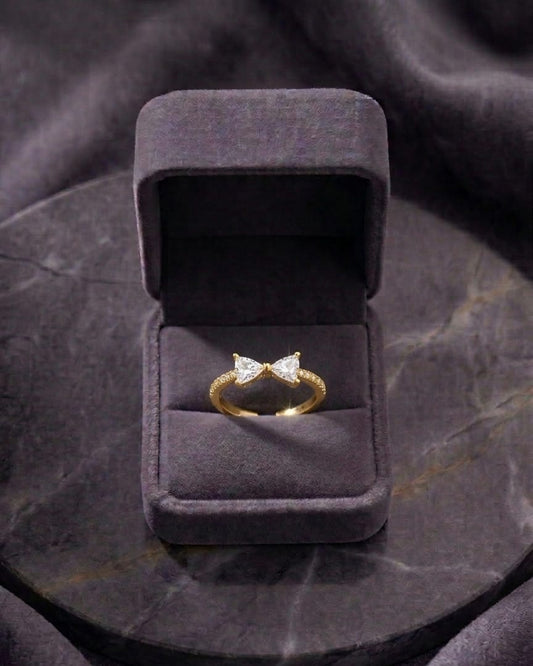 Bow shape crystal ring