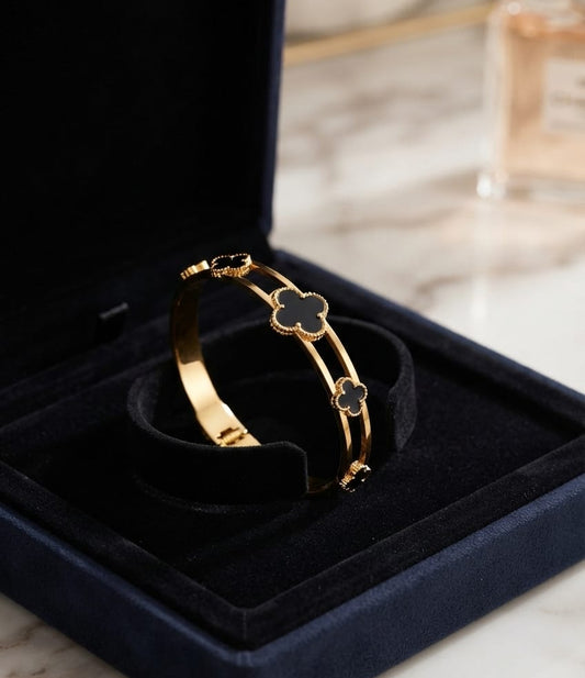 Stainless steel gold clover handcuff